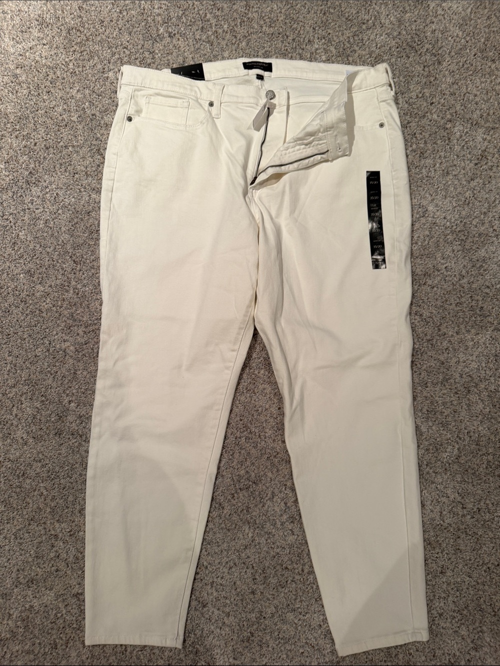 Banana Republic Women’s skinny fit denim jeans.